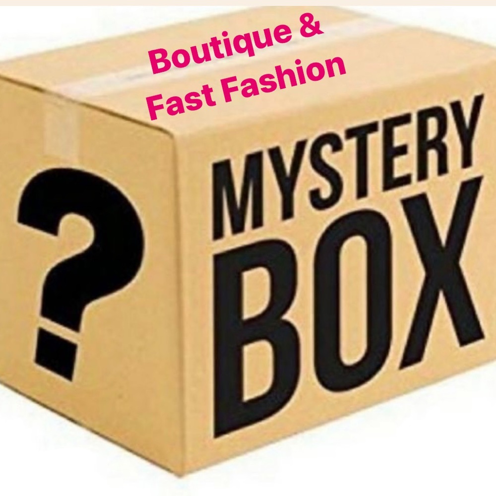 Mystery Box of 8+ Boutique & Fast Fashion Items
